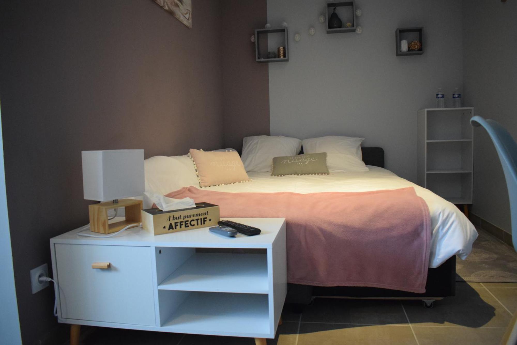 La Sarlamandre, Chambres Et Table D'Hotes Marcillac-Saint-Quentin المظهر الخارجي الصورة