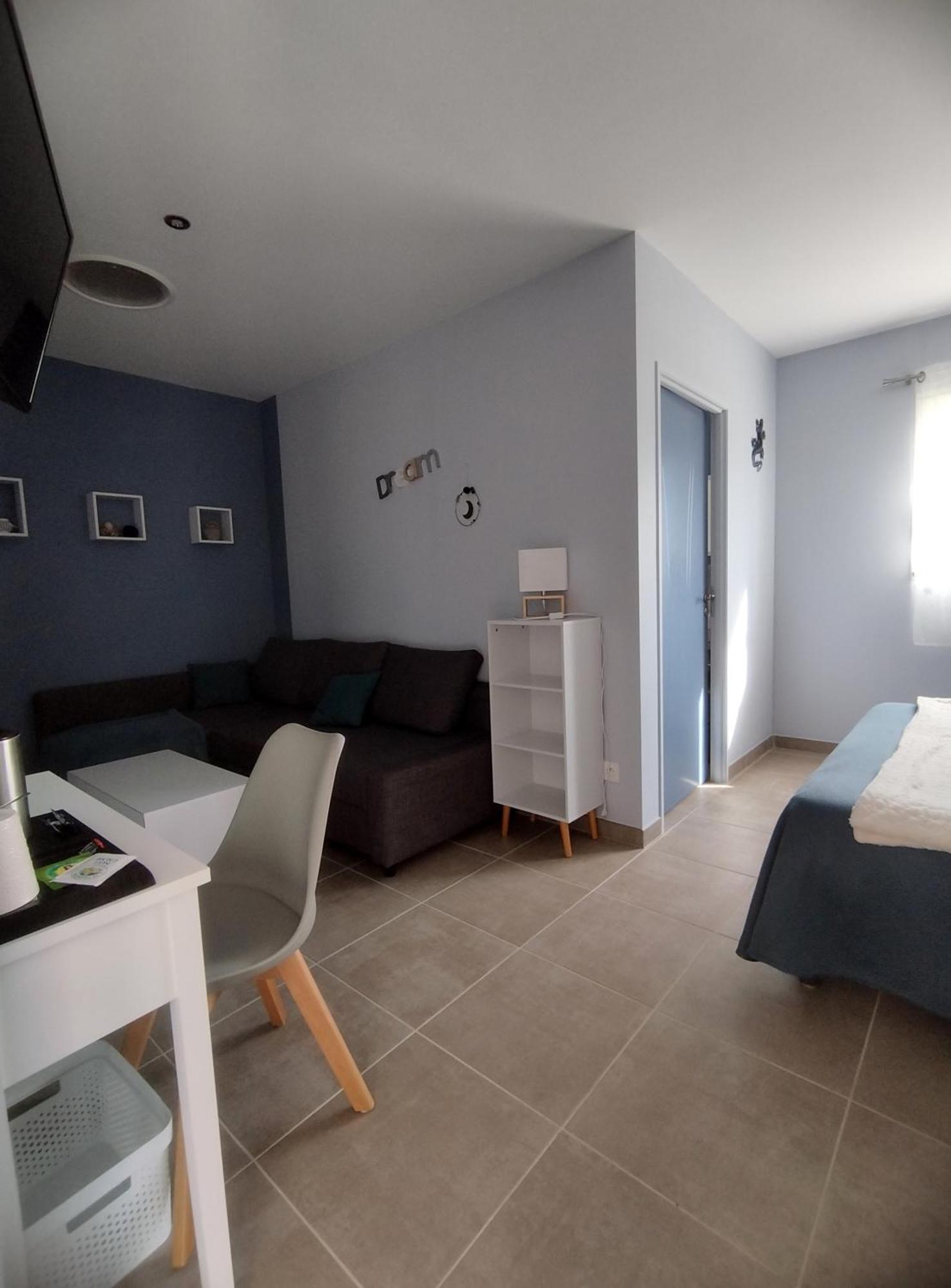 La Sarlamandre, Chambres Et Table D'Hotes Marcillac-Saint-Quentin المظهر الخارجي الصورة