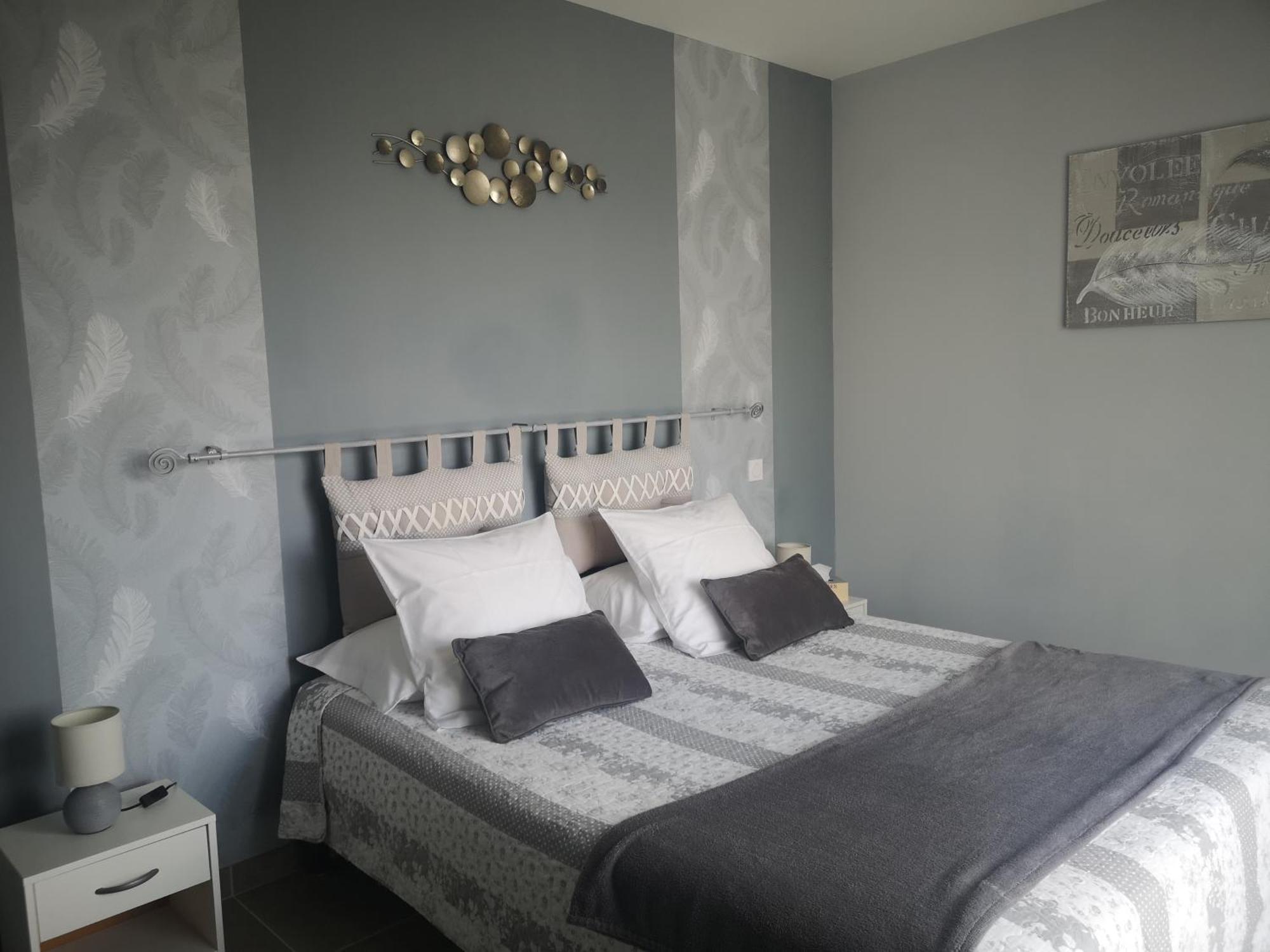La Sarlamandre, Chambres Et Table D'Hotes Marcillac-Saint-Quentin المظهر الخارجي الصورة