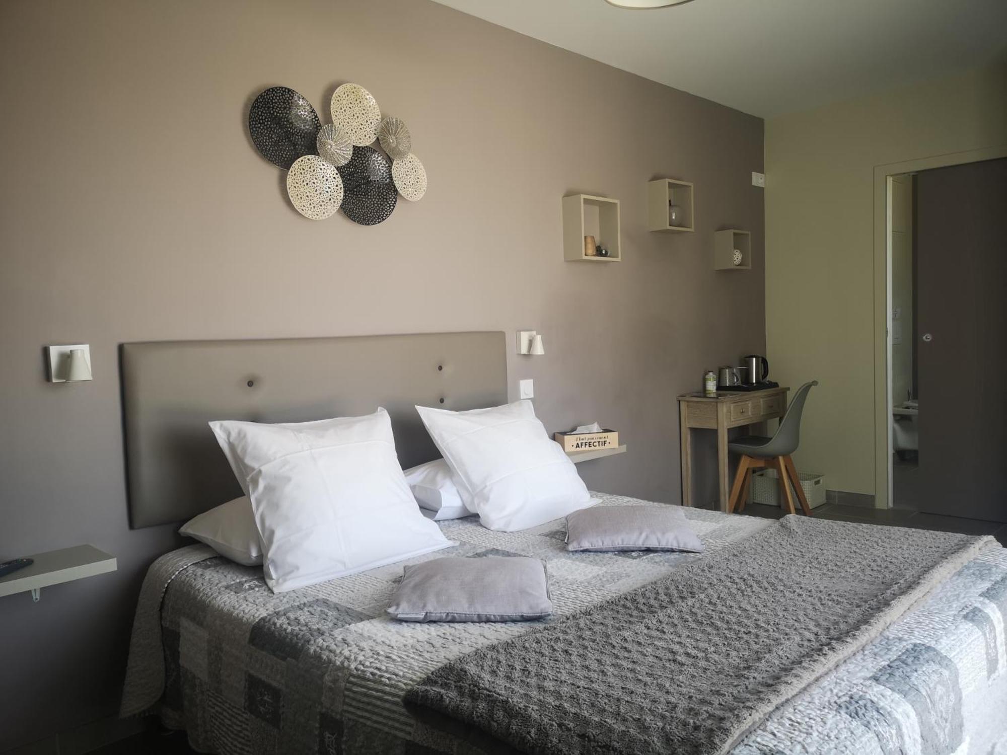 La Sarlamandre, Chambres Et Table D'Hotes Marcillac-Saint-Quentin المظهر الخارجي الصورة