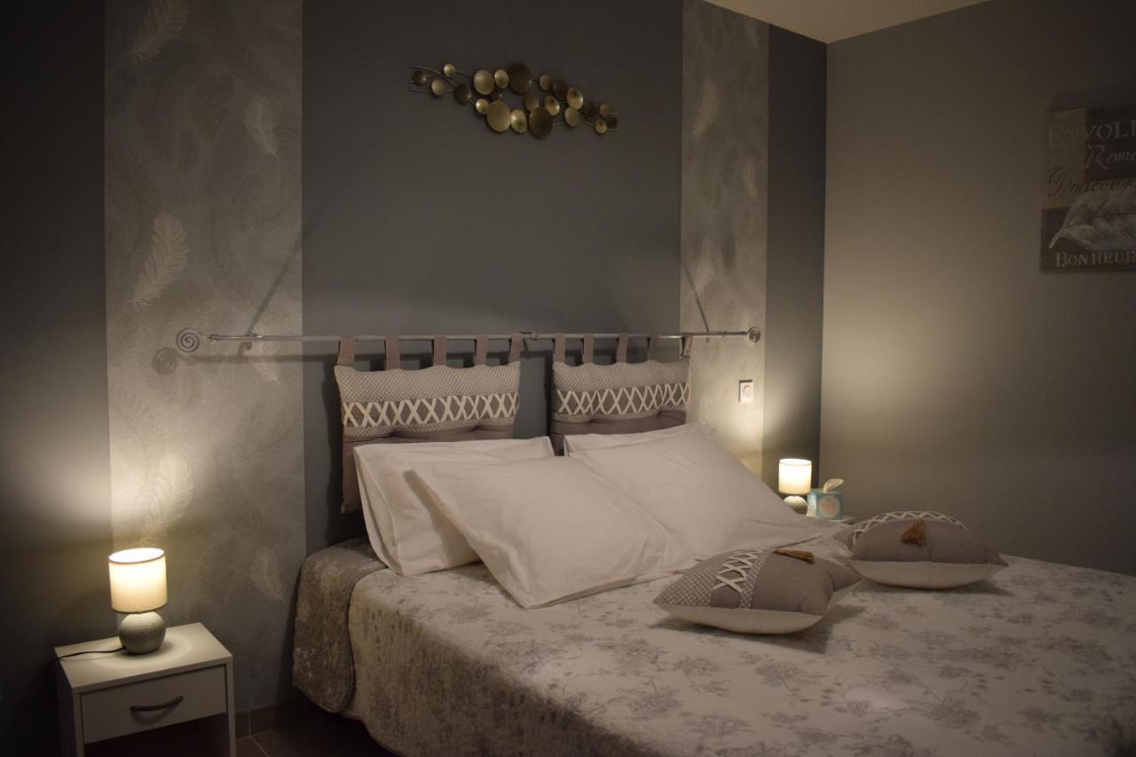La Sarlamandre, Chambres Et Table D'Hotes Marcillac-Saint-Quentin المظهر الخارجي الصورة